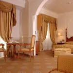 فندق Grand Vanvitelli