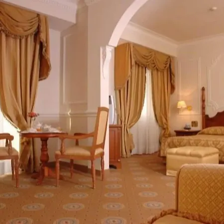 Hotel Grand Vanvitelli