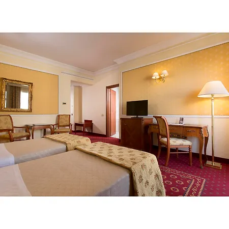 Grand Vanvitelli 4*