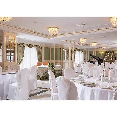 Hotel Grand Vanvitelli Caserta