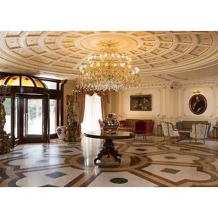 Grand Vanvitelli 4* Καζέρτα