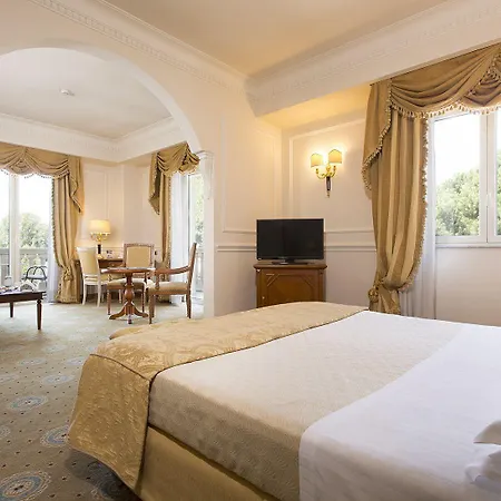 Grand Vanvitelli 4* Καζέρτα