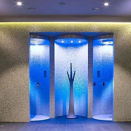 ホテル グランド ヴァンヴィテッリ 4*