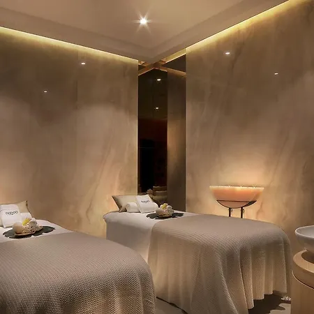 Grand Vanvitelli Hotel 4*