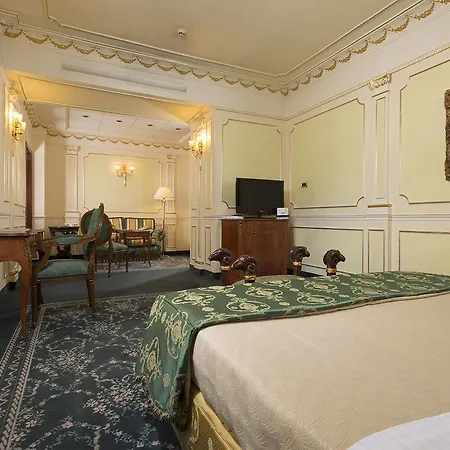 Hotel Grand Vanvitelli