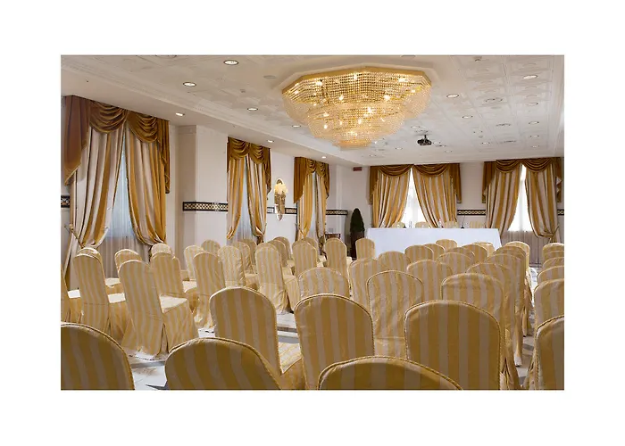 Grand Vanvitelli Hotell Caserta