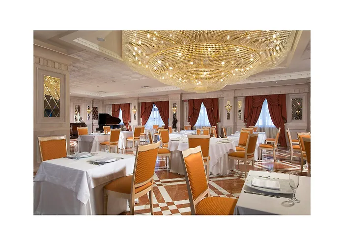 Grand Vanvitelli 4*