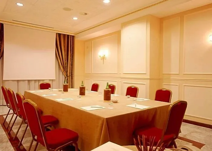 Grand Vanvitelli Hotel 4*