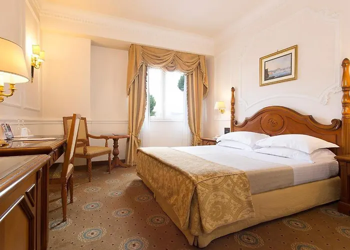 Hotell Grand Vanvitelli