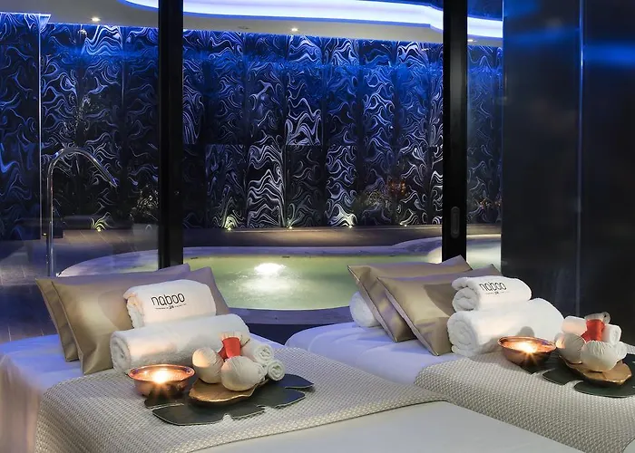 Grand Vanvitelli Hotell