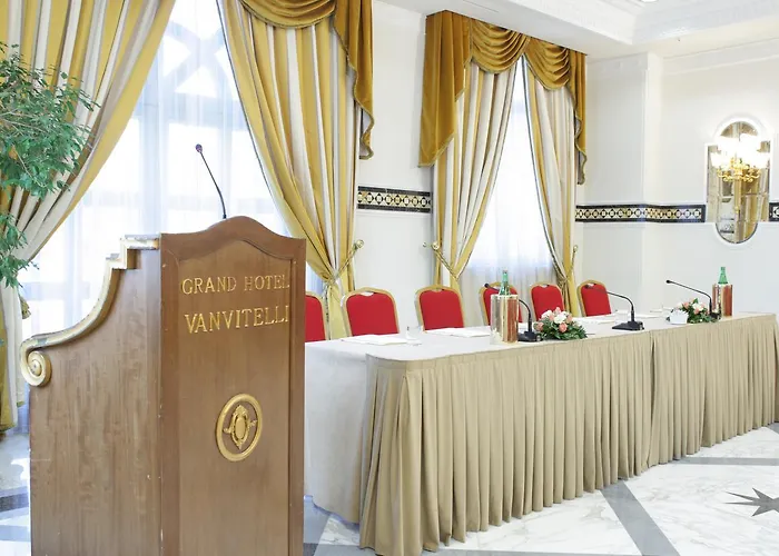 Grand Vanvitelli Hotel